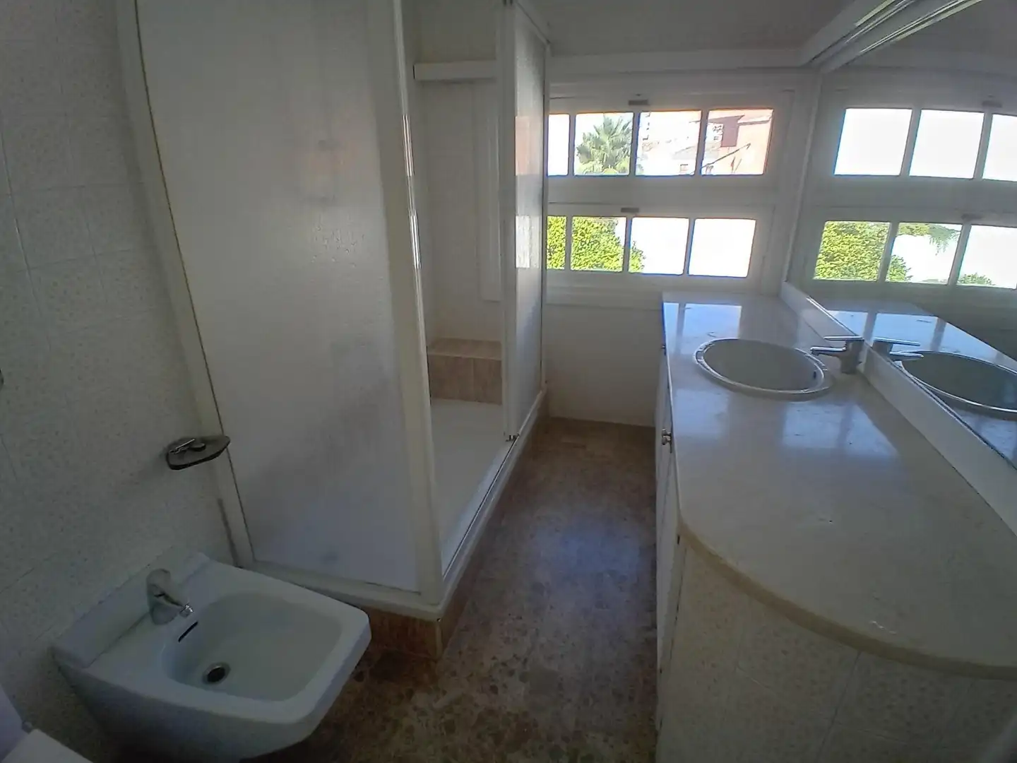 Bathroom of Houses for sale in Fuengirola  with Air Conditioner, Private garden and Terrace