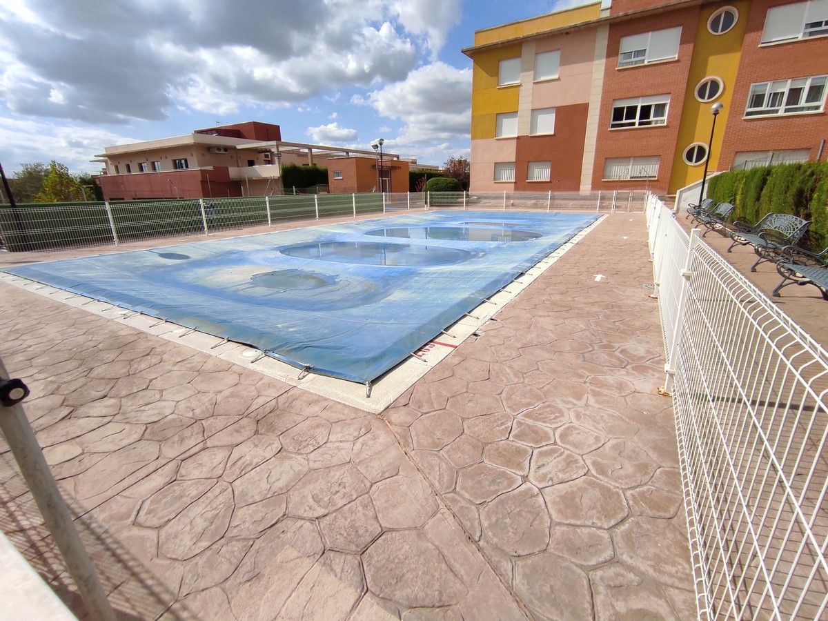 Swimming pool of Flat for sale in Ciudad Real Capital