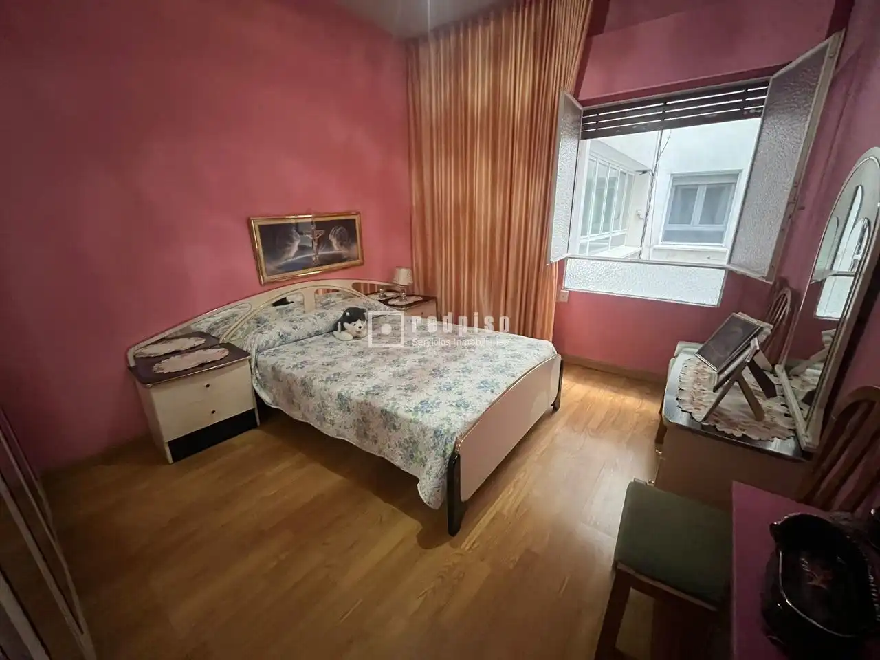 Habitación de Piso en venta en Madrid con Calefacción