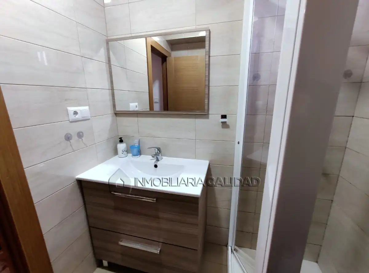 Bathroom of Flat for rent in Burgos  with Heating, Terrace and Storage room