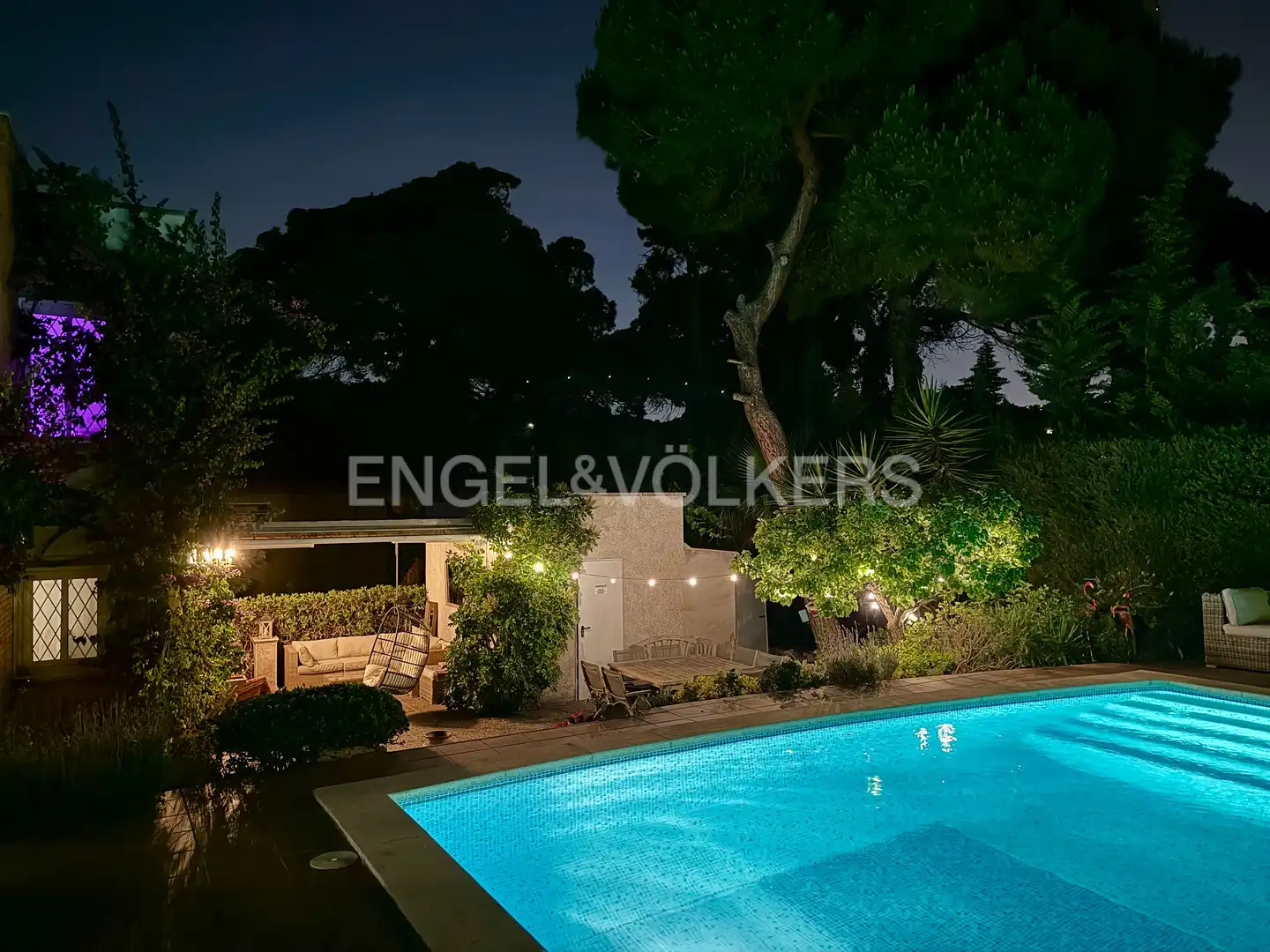 Swimming pool of Houses for sale in Gavà  with Air Conditioner, Heating and Private garden