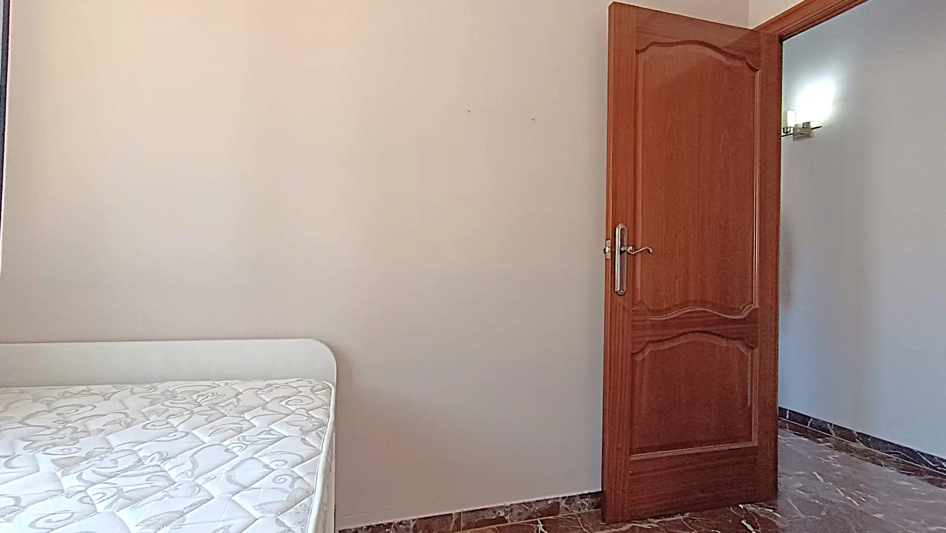Bedroom of Flat for sale in Mancha Real  with Air Conditioner, Terrace and Storage room