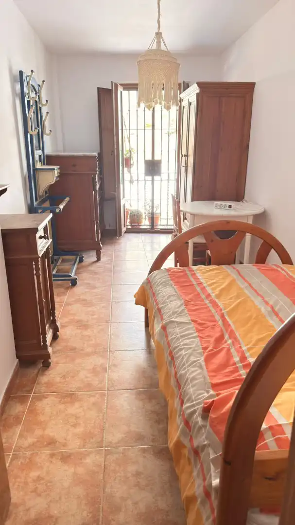 Bedroom of Flat for rent in Albaicín