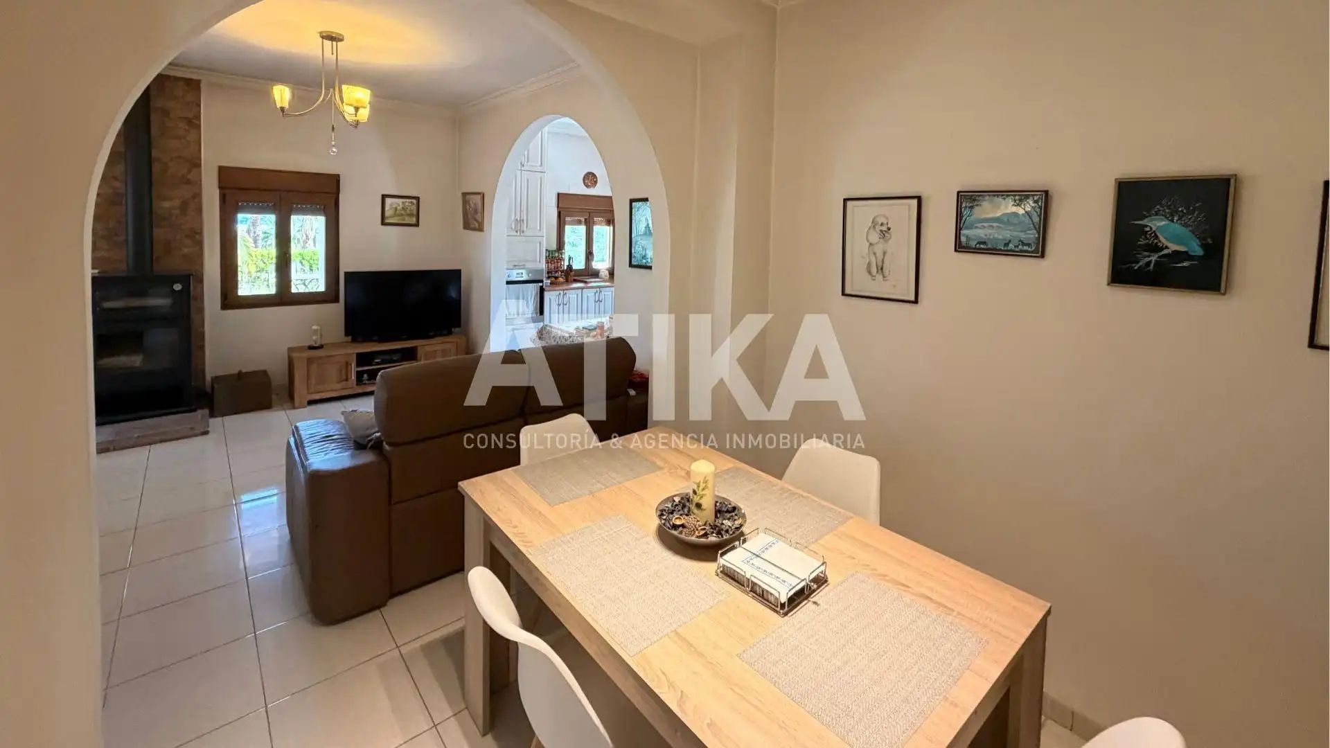 Sala d'estar de Casa o xalet en venda en Ontinyent amb Aire condicionat, Calefacció i Terrassa