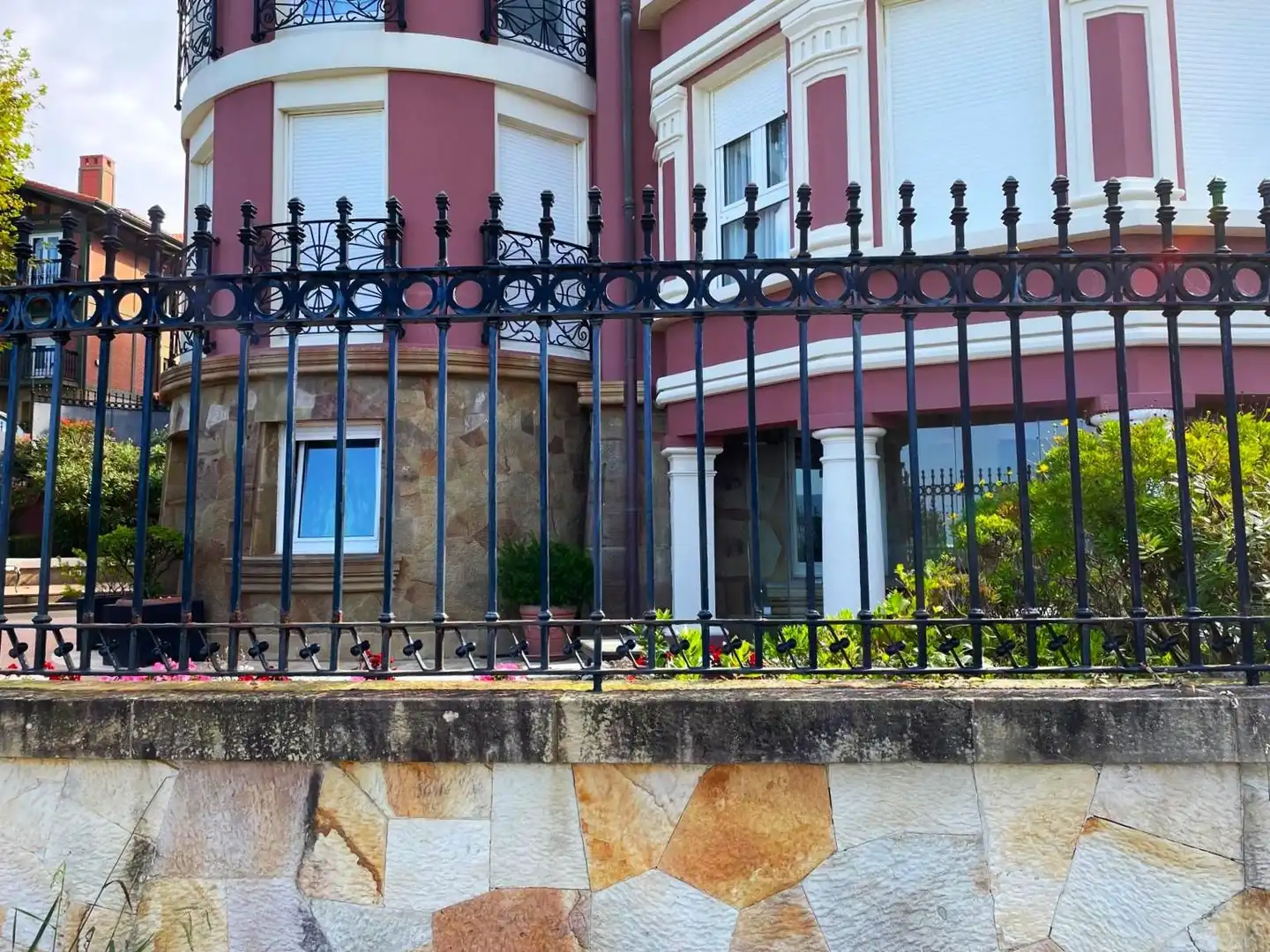 Vista exterior de Piso en venta en Getxo  con Calefacción, Terraza y Trastero