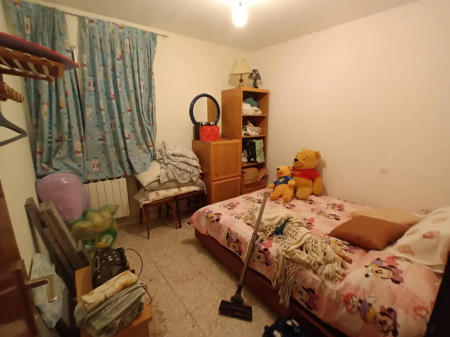 Dormitori de Casa o xalet en venda en Hontoba amb Calefacció, Jardí privat i Terrassa