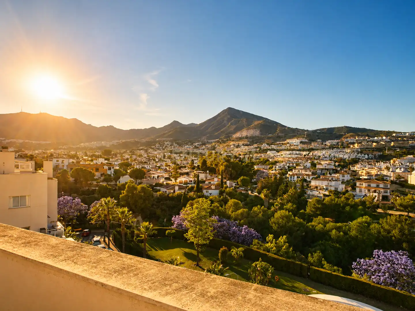 Vista exterior de Apartamento en venta en Benalmádena con Aire acondicionado, Trastero y Piscina comunitaria