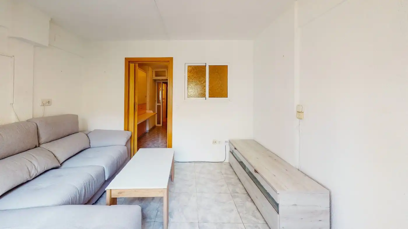 Sala d'estar de Estudi en venda en Benidorm amb Aire condicionat, Terrassa i Piscina