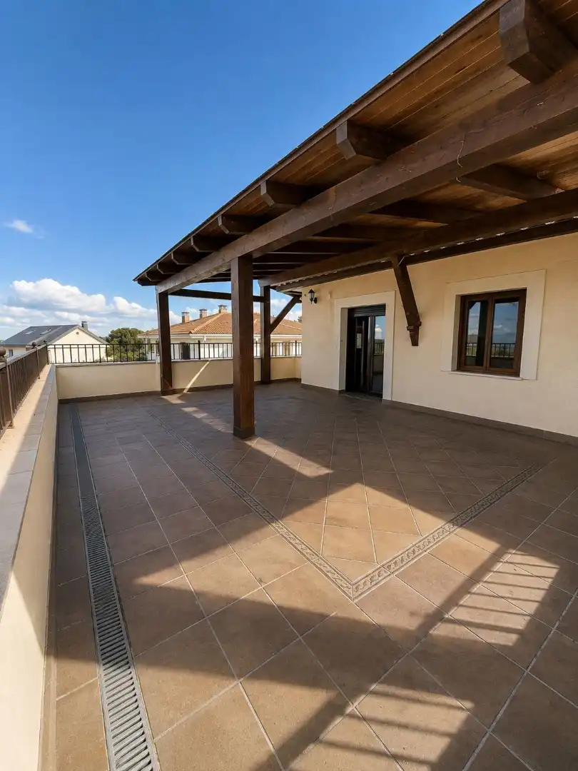 Terrassa de Casa o xalet en venda en Valdemorillo amb Calefacció, Jardí privat i Terrassa
