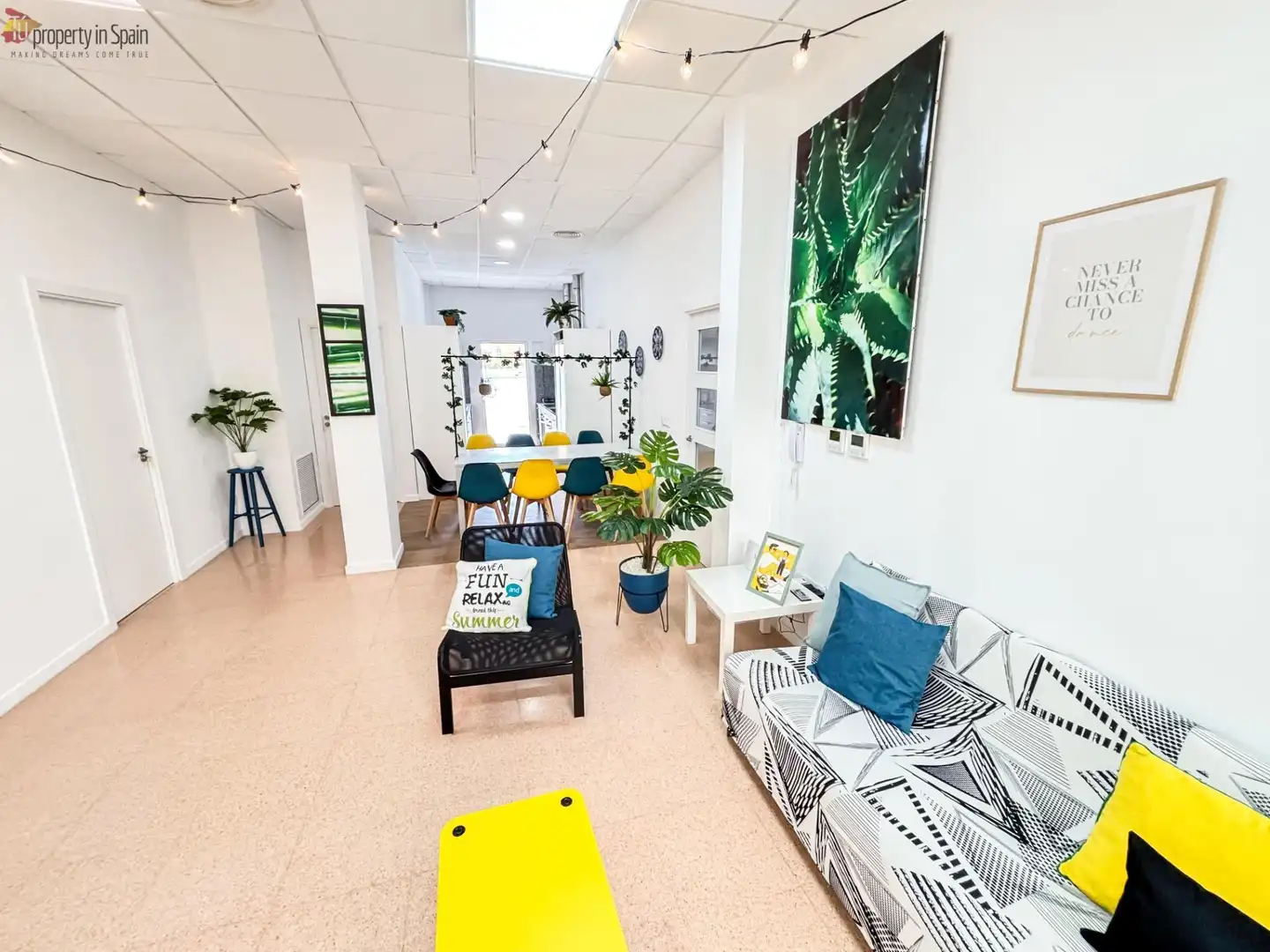 Sala de estar de Piso para compartir en San Vicente del Raspeig / Sant Vicent del Raspeig con Aire acondicionado, Calefacción y Jardín privado