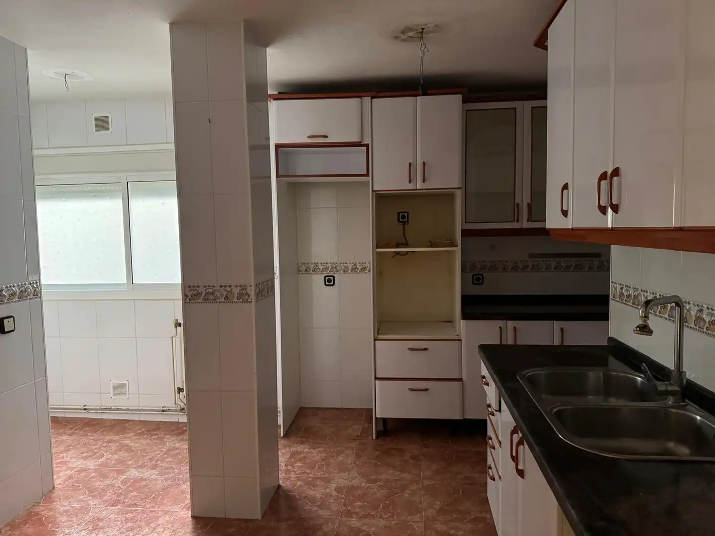 Küche von Wohnung zum Verkauf in Tarragona mit Heizung, Ofen und Balkon