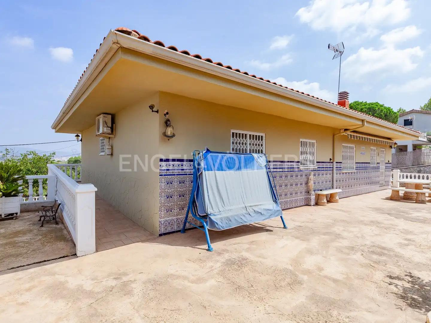 Vista exterior de Casa o chalet en venta en Terrassa con Aire acondicionado, Calefacción y Terraza