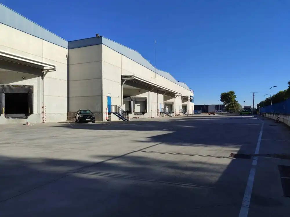 Industrial building to rent in Zona industrial
