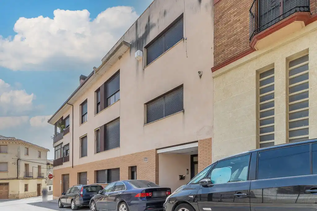 Außenansicht von Wohnung zum Verkauf in Almudévar mit Heizung und Abstellraum