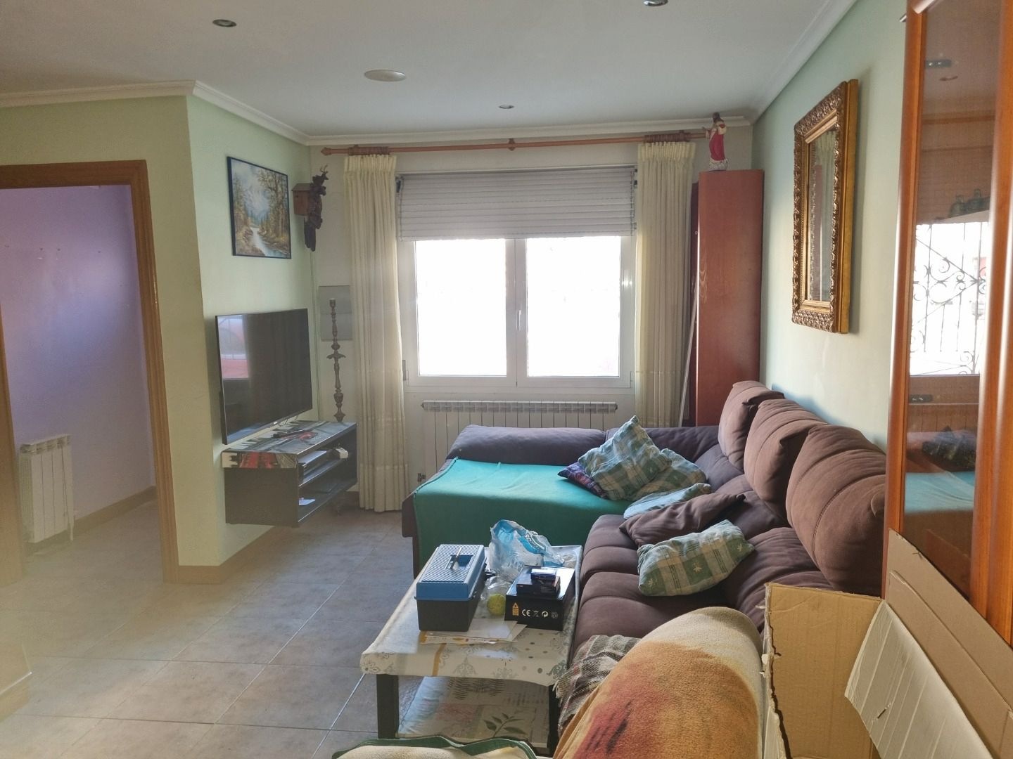 Living room of Single-family semi-detached for sale in Burgos Capital  with Heating and Parquet flooring