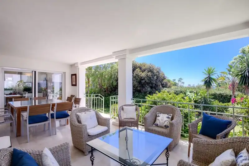 Terrassa de Casa o xalet de lloguer en Marbella amb Aire condicionat, Jardí privat i Terrassa