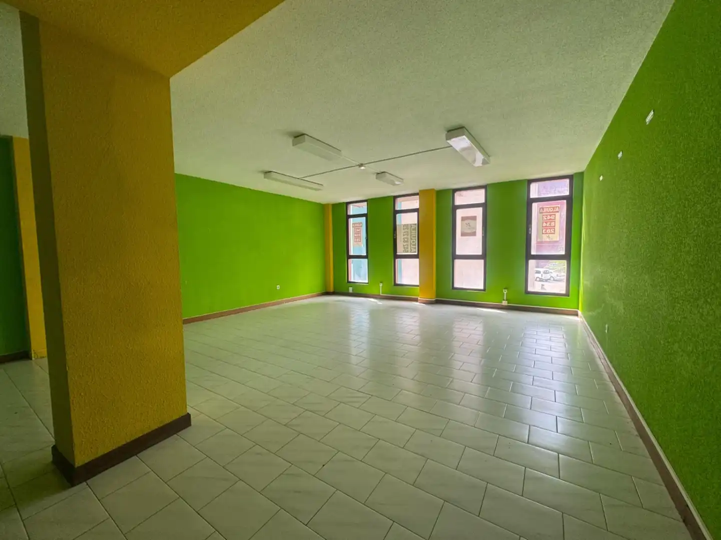 Local comercial de lloguer a Los Corrales de Buelna - Calle Calle de las Navas de Tolosa, 2, imagen 2