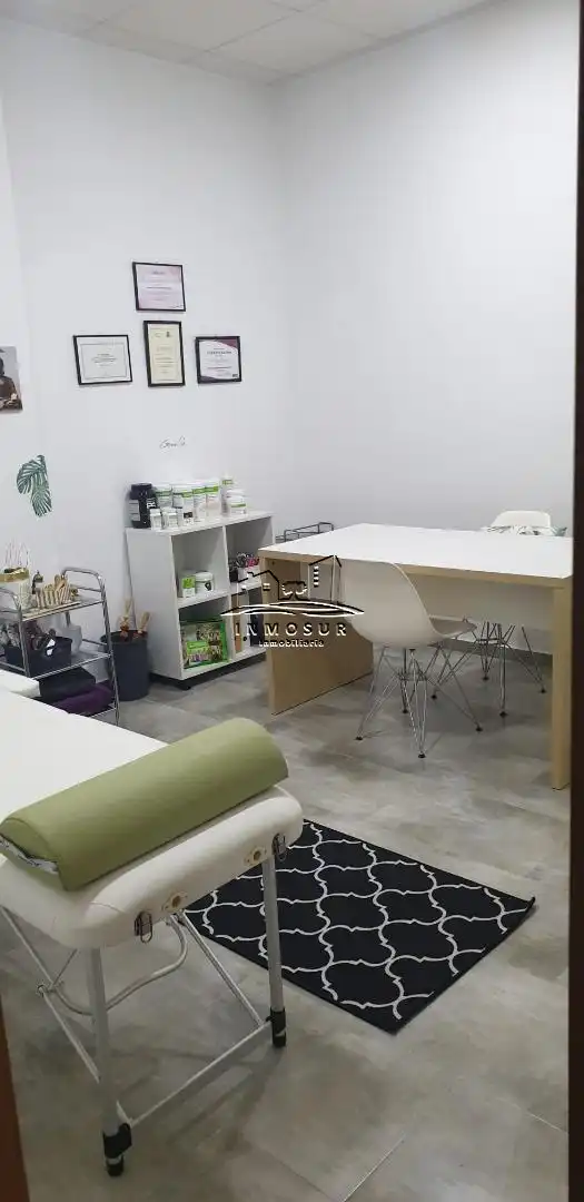 Office for rent in Lucena