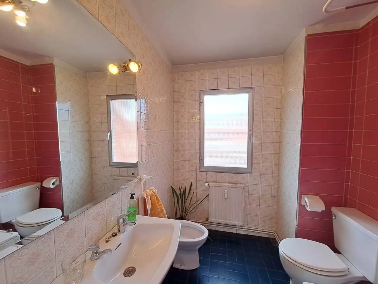 Badezimmer von Wohnung zum Verkauf in Burgos mit Heizung und Terrasse
