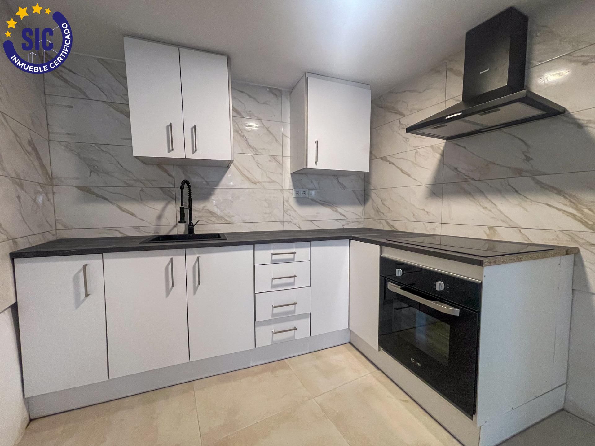 Cocina de Casa o chalet en venta en Requena con Balcón