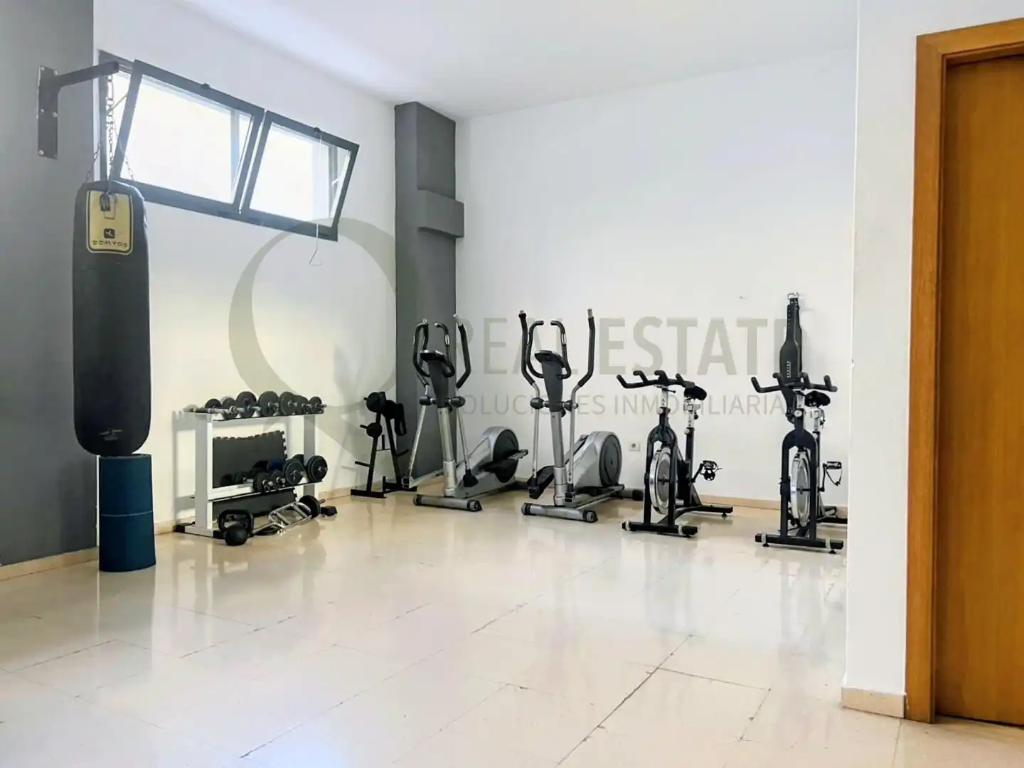 Flat for sale in Alicante / Alacant  with Air Conditioner, Heating and Private garden