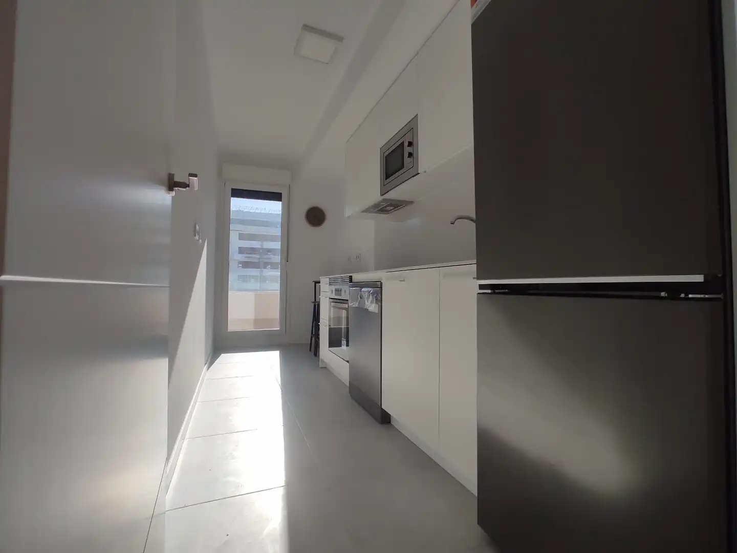 Flat with pool to rent in Entrenúcleos, imagen 7