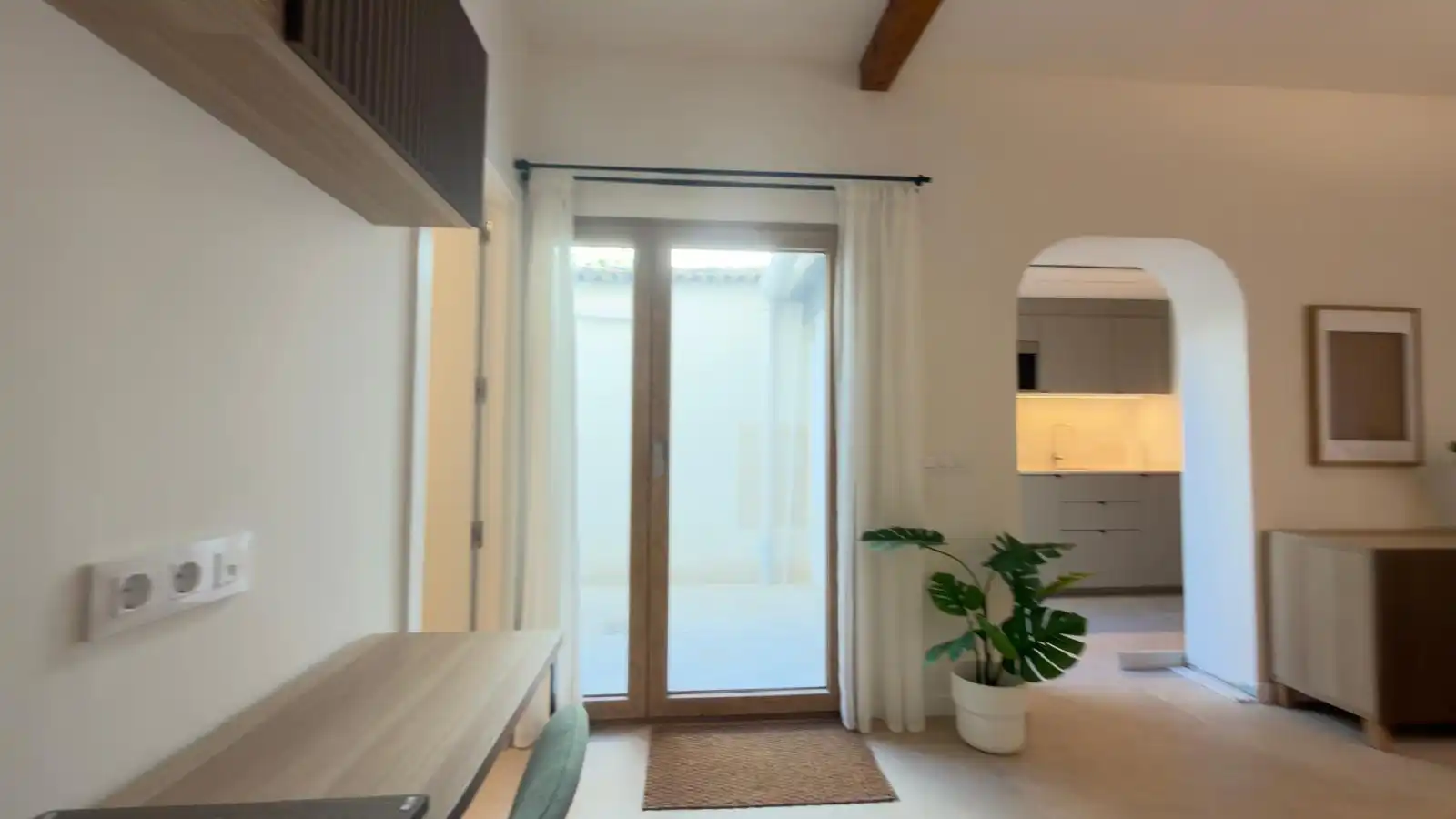 Houses for sale in Alaquàs  with Air Conditioner, Terrace and Furnished