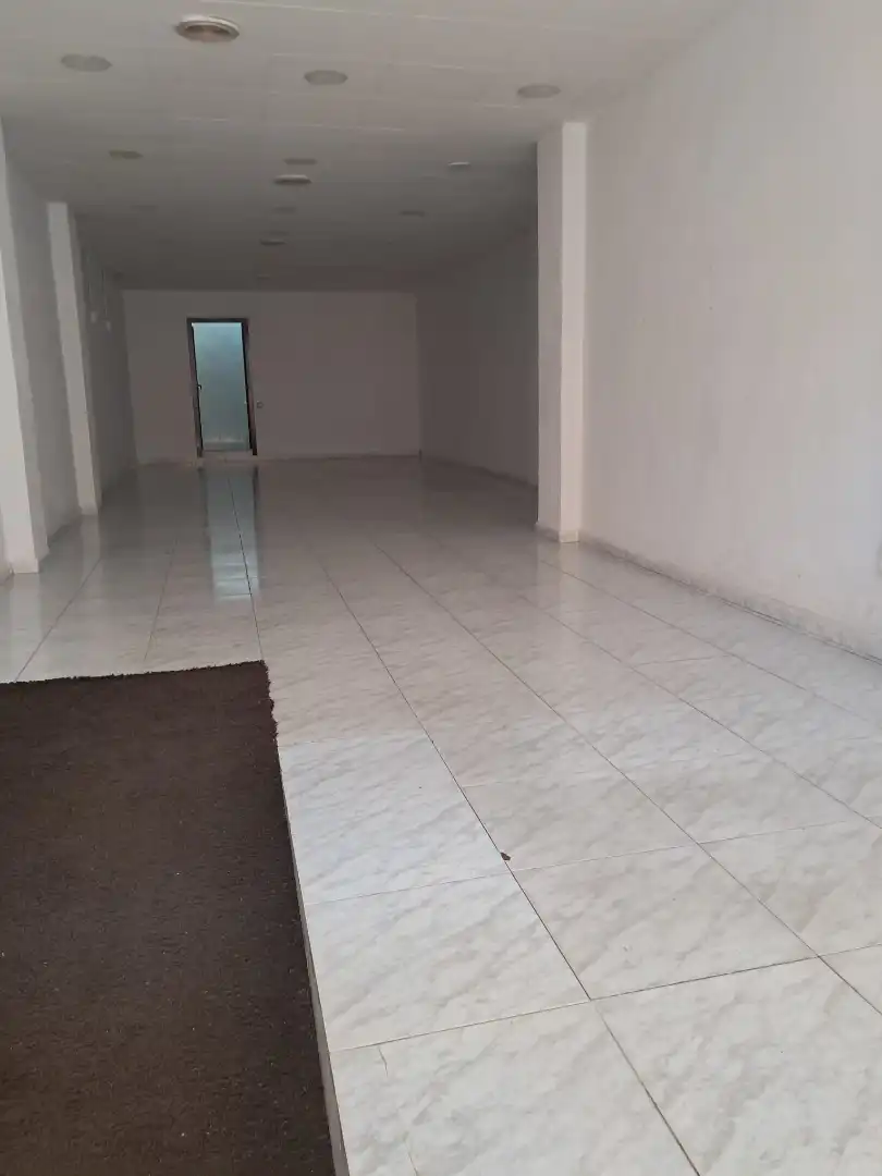 Gewerbefläche zum Verkauf in Carrer del Bruc 26, imagen 6