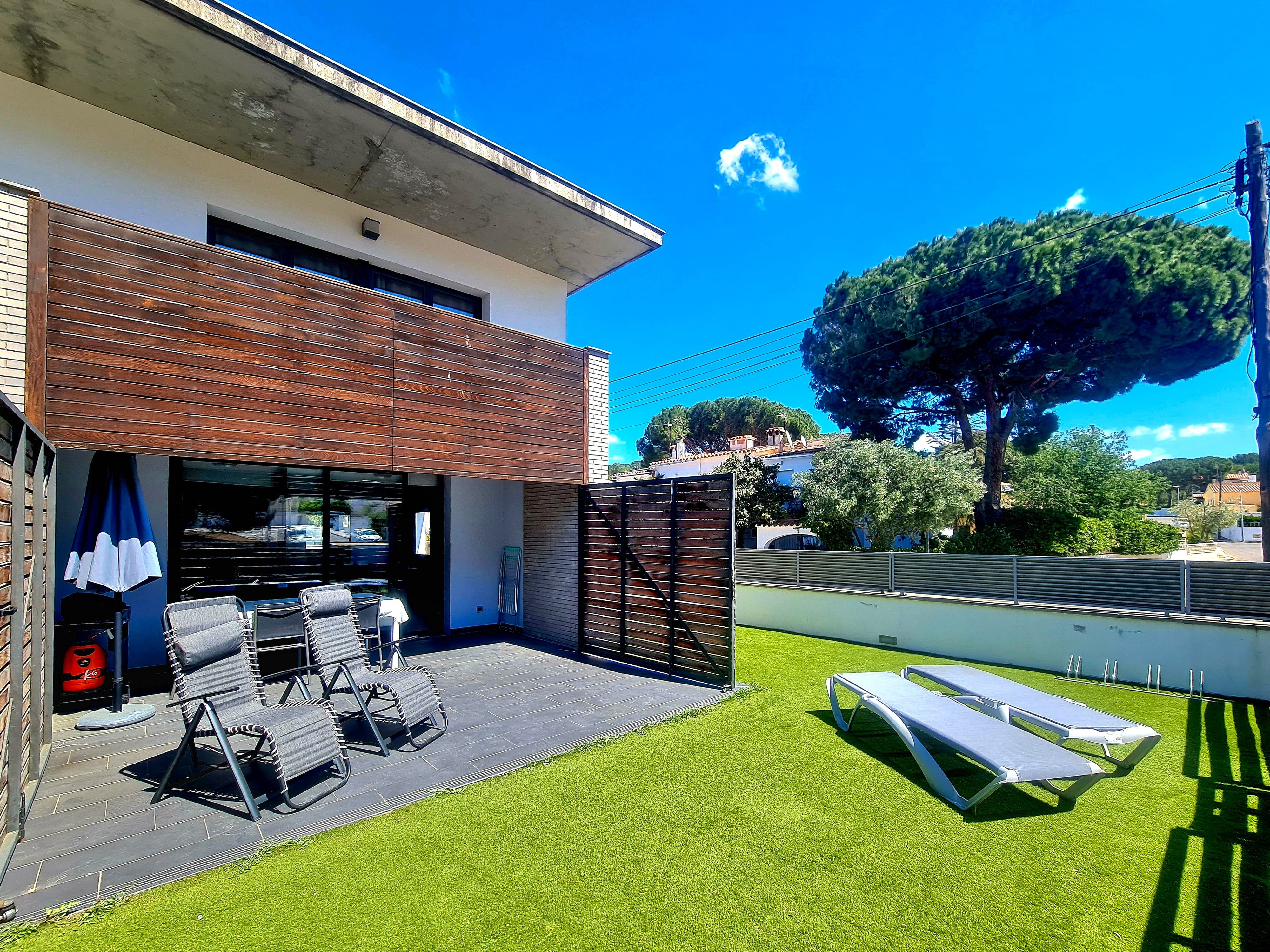 Terrace of Single-family semi-detached for sale in L'Escala  with Air Conditioner, Heating and Private garden