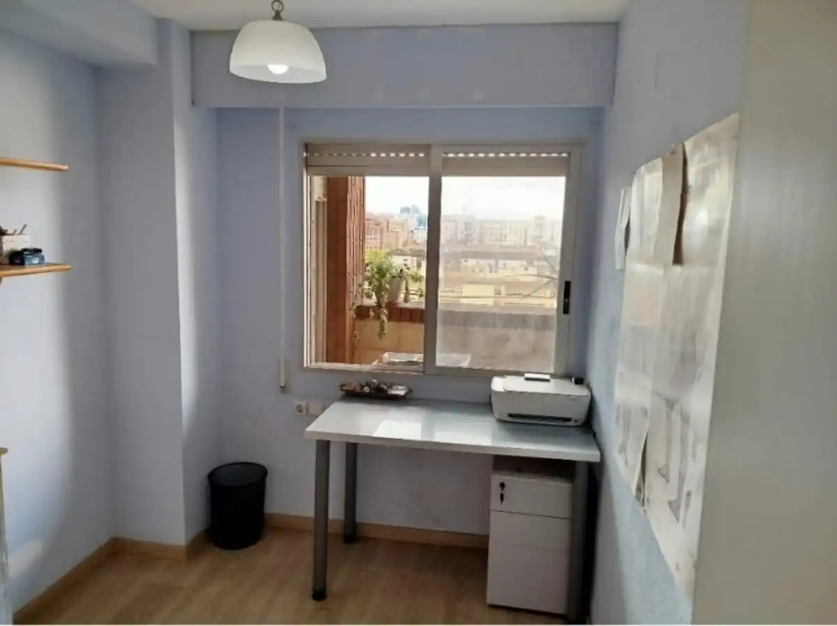 Piso en venta en Avenida de Tirso de Molina, Barrio de Campanar