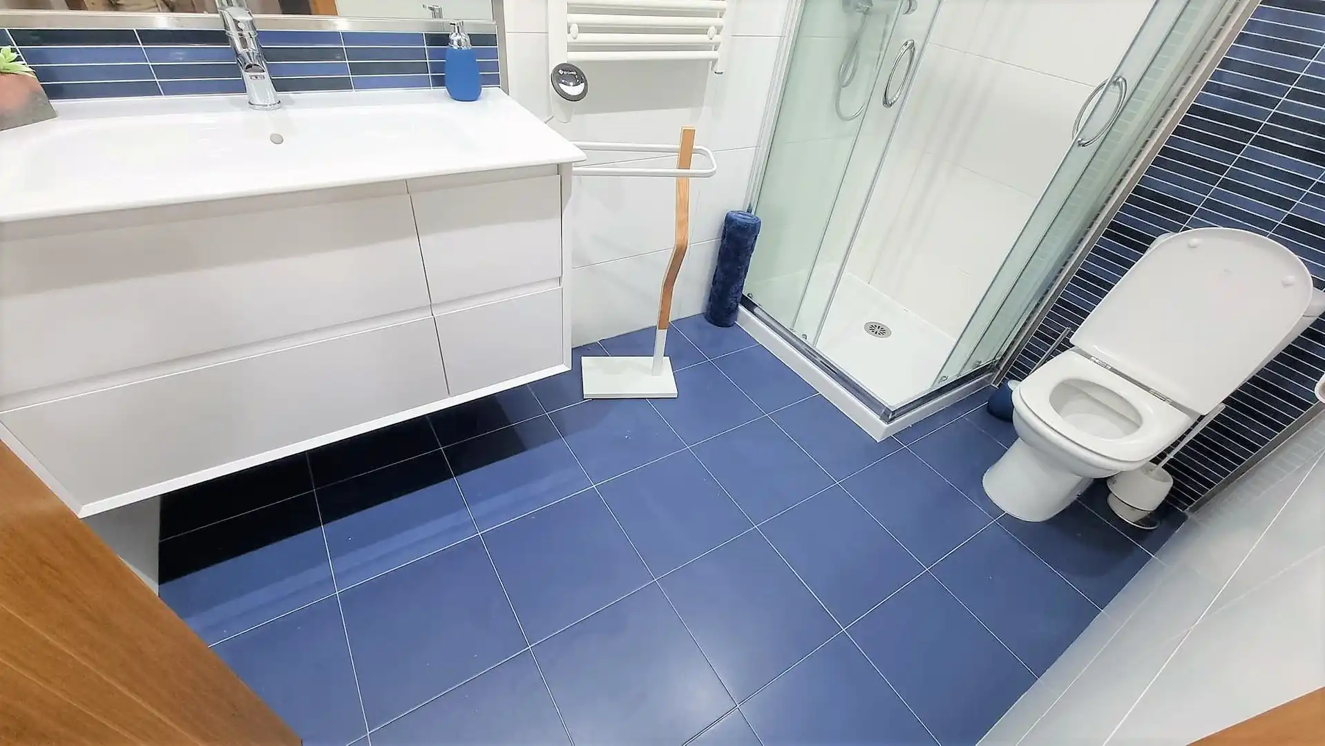 Baño de Piso de alquiler en Cangas  con Aire acondicionado, Calefacción y Parquet