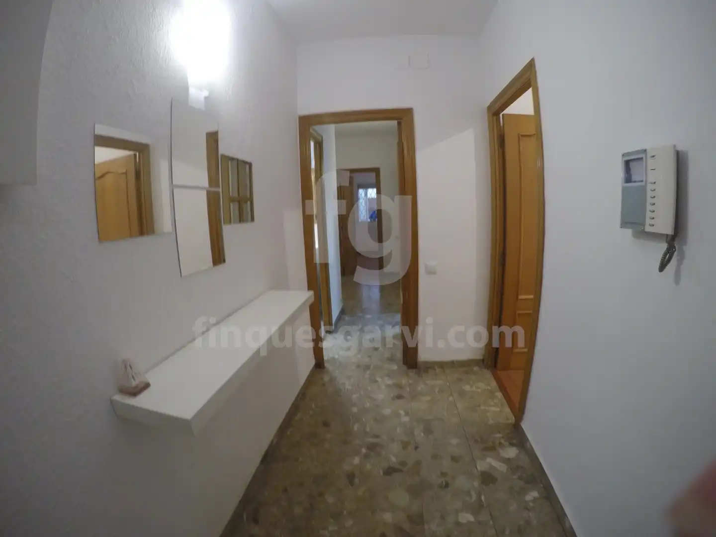 Wohnung zur Miete in L'Hospitalet de Llobregat mit Klimaanlage und Balkon