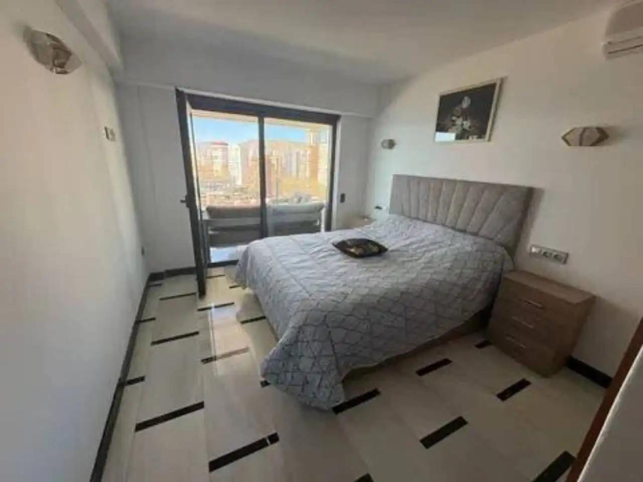 Schlafzimmer von Wohnung zur Miete in Benidorm mit Klimaanlage und Terrasse