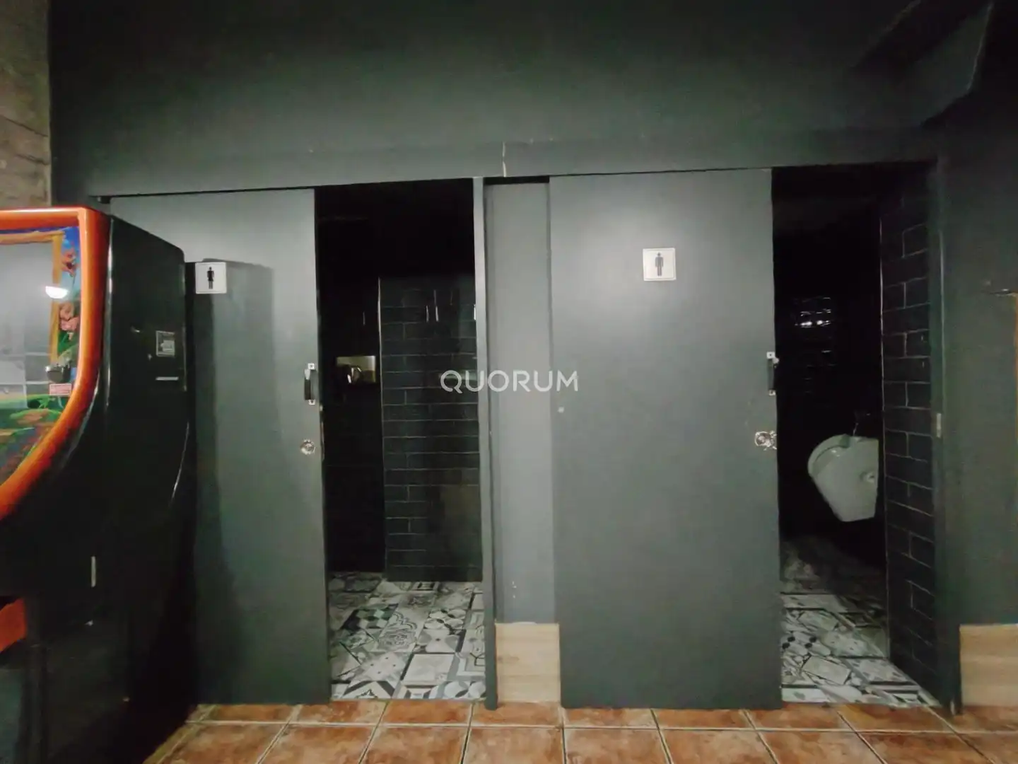 Baño de Local de alquiler en Bilbao  con Aire acondicionado y Amueblado