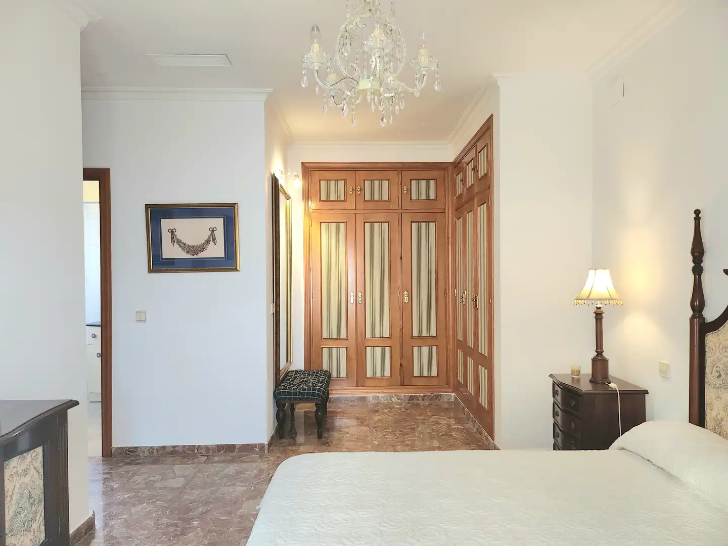 Habitación de Casa o chalet en venta en Alcalá de Guadaira con Aire acondicionado, Calefacción y Jardín privado