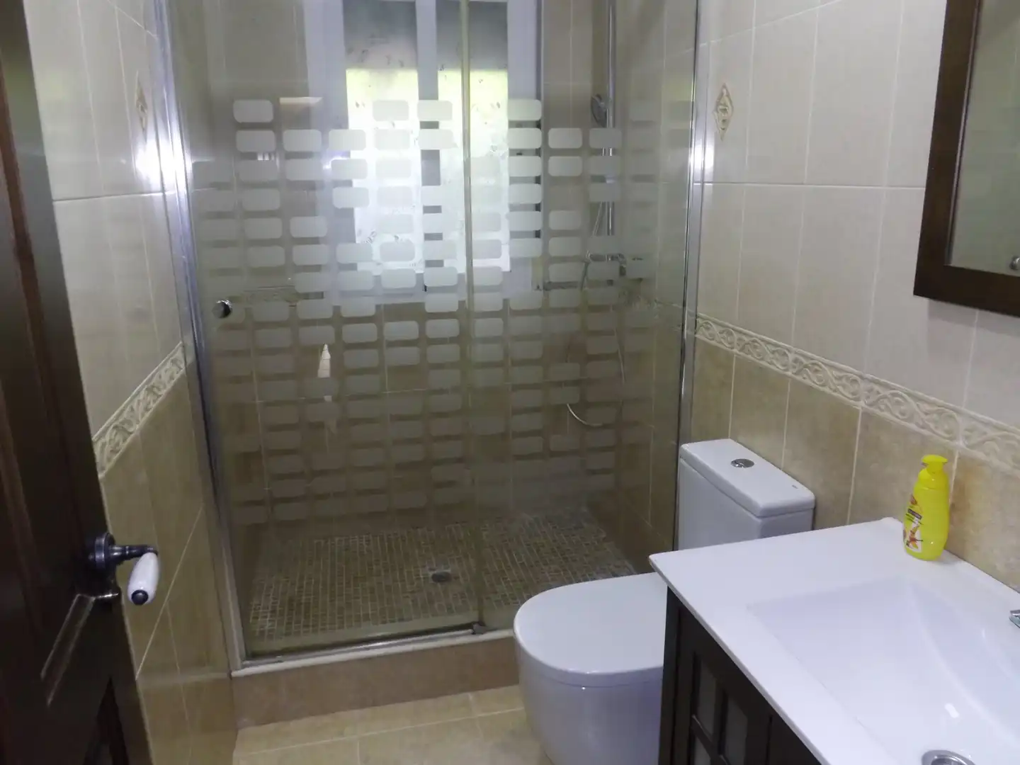 Bany de Casa o xalet en venda en Albolote amb Aire condicionat, Calefacció i Jardí privat