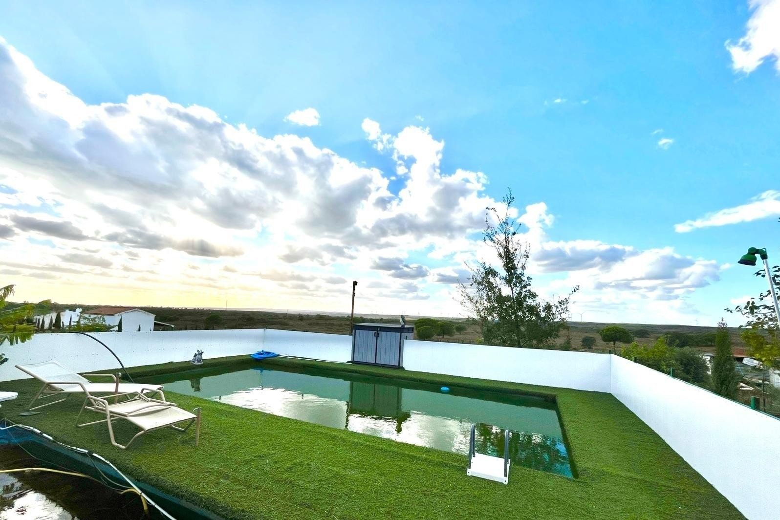 Swimming pool of House or chalet for sale in Villablanca  with Air Conditioner, Heating and Private garden