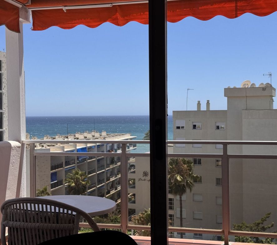 Bedroom of Flat for sale in Marbella  with Furnished, Oven and Washing machine