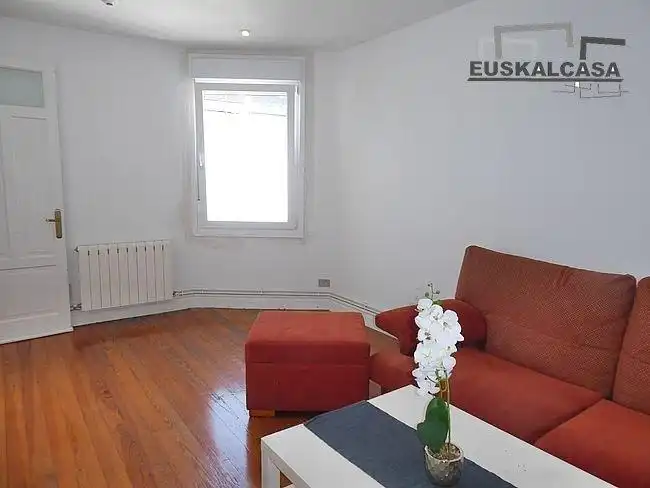 Sala de estar de Piso en venta en Bilbao  con Calefacción y Balcón