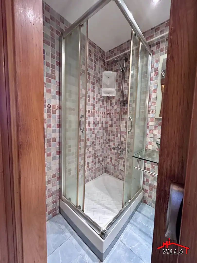 Bathroom of Flat for sale in Laredo  with Heating and Terrace
