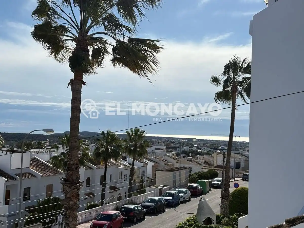 Vista exterior de Casa adosada en venta en Rojales con Aire acondicionado, Calefacción y Jardín privado