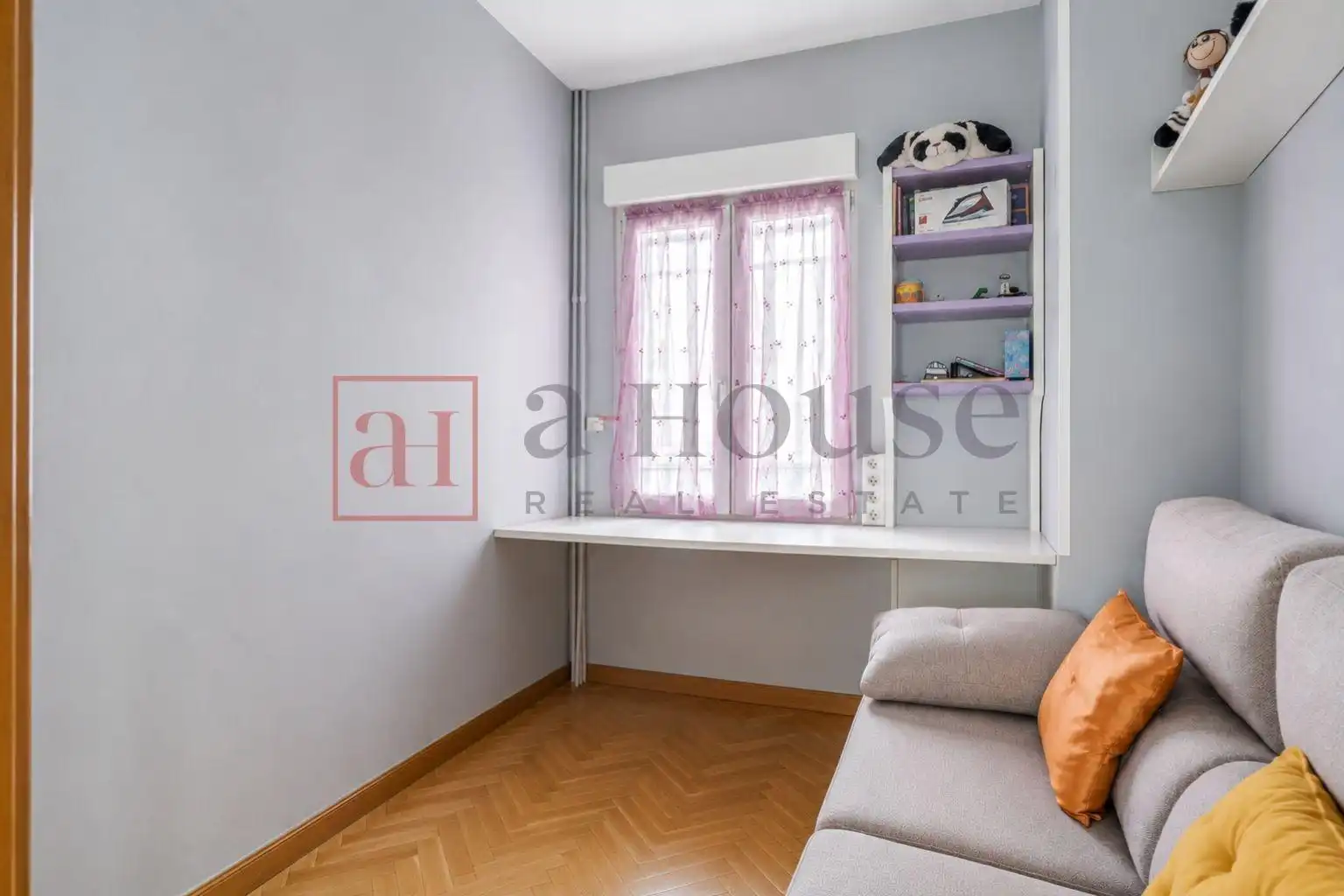 Bedroom of Flat for sale in Madrid  with Air Conditioner, Heating and Parquet flooring