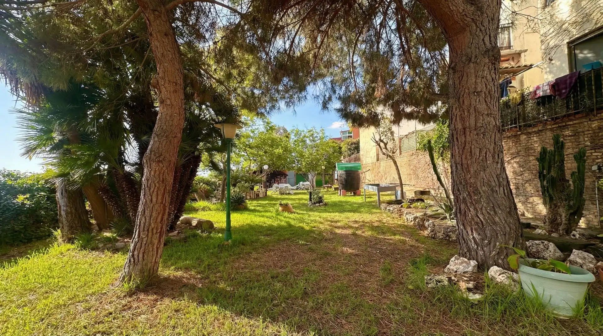 Jardí de Finca rústica en venda en Almoster amb Jardí privat, Terrassa i Piscina