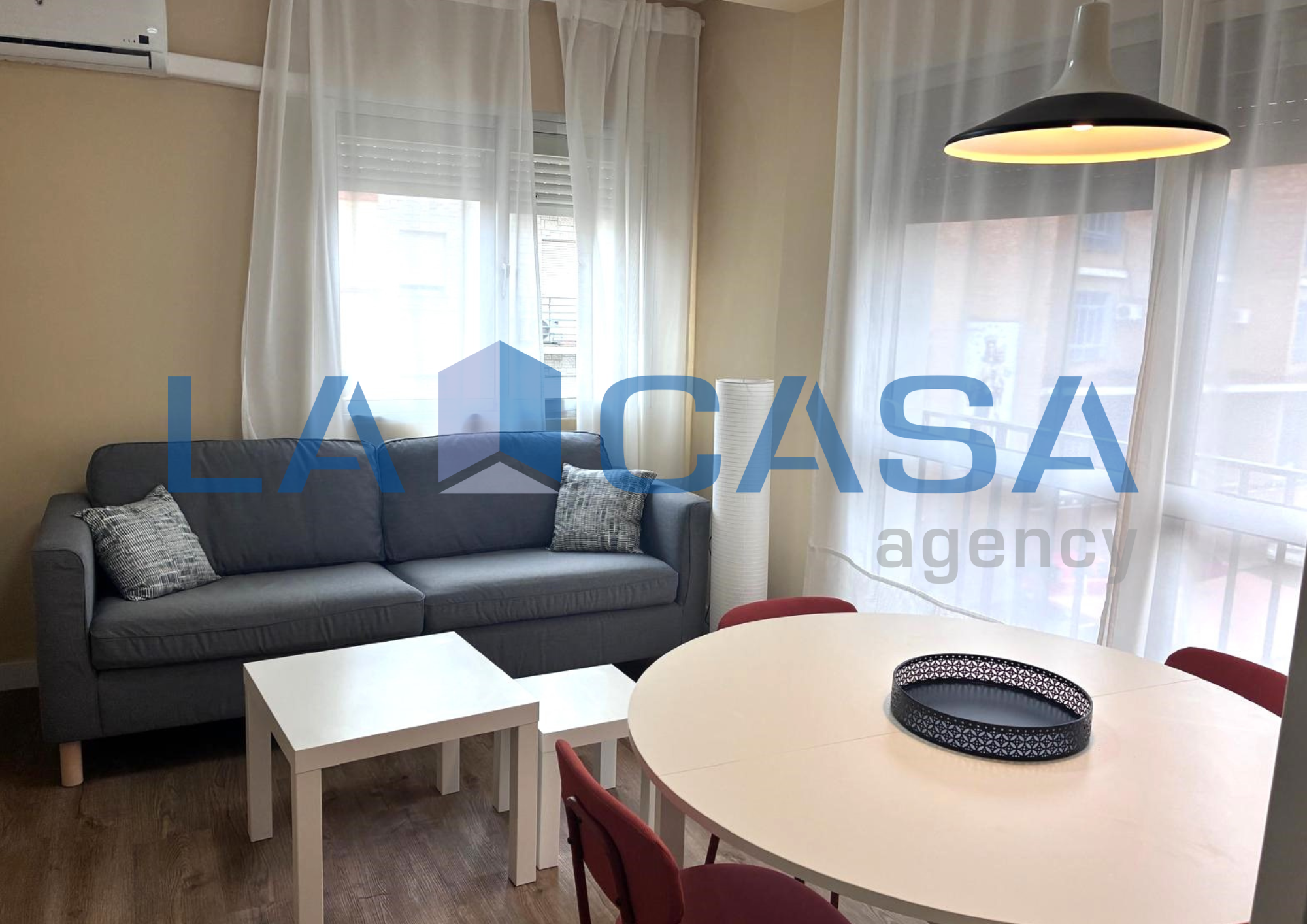 Dormitori de Pis de lloguer en  Sevilla Capital