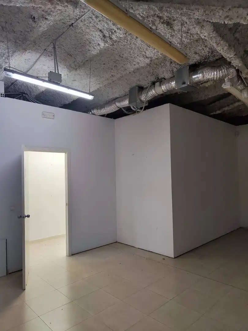 Local comercial en alquiler en Olles 14, imagen 13