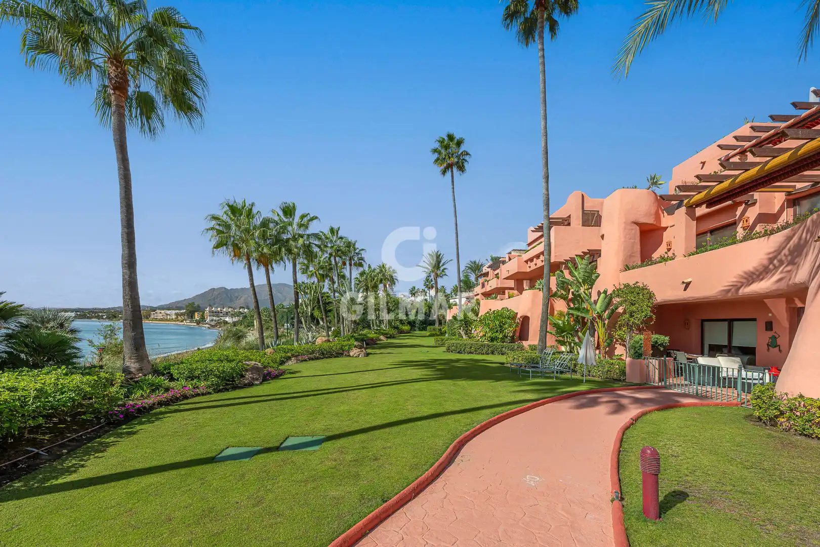 Exterior view of Apartments for sale in Estepona  with Heating, Private garden and Balcony