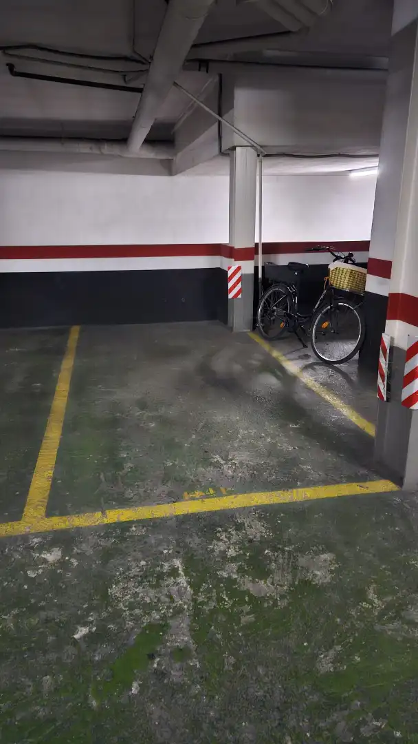 Einzelparkplatz zum Verkauf in Algirós