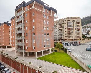 Vista exterior de Pis en venda en  Jaén Capital amb Terrassa i Balcó