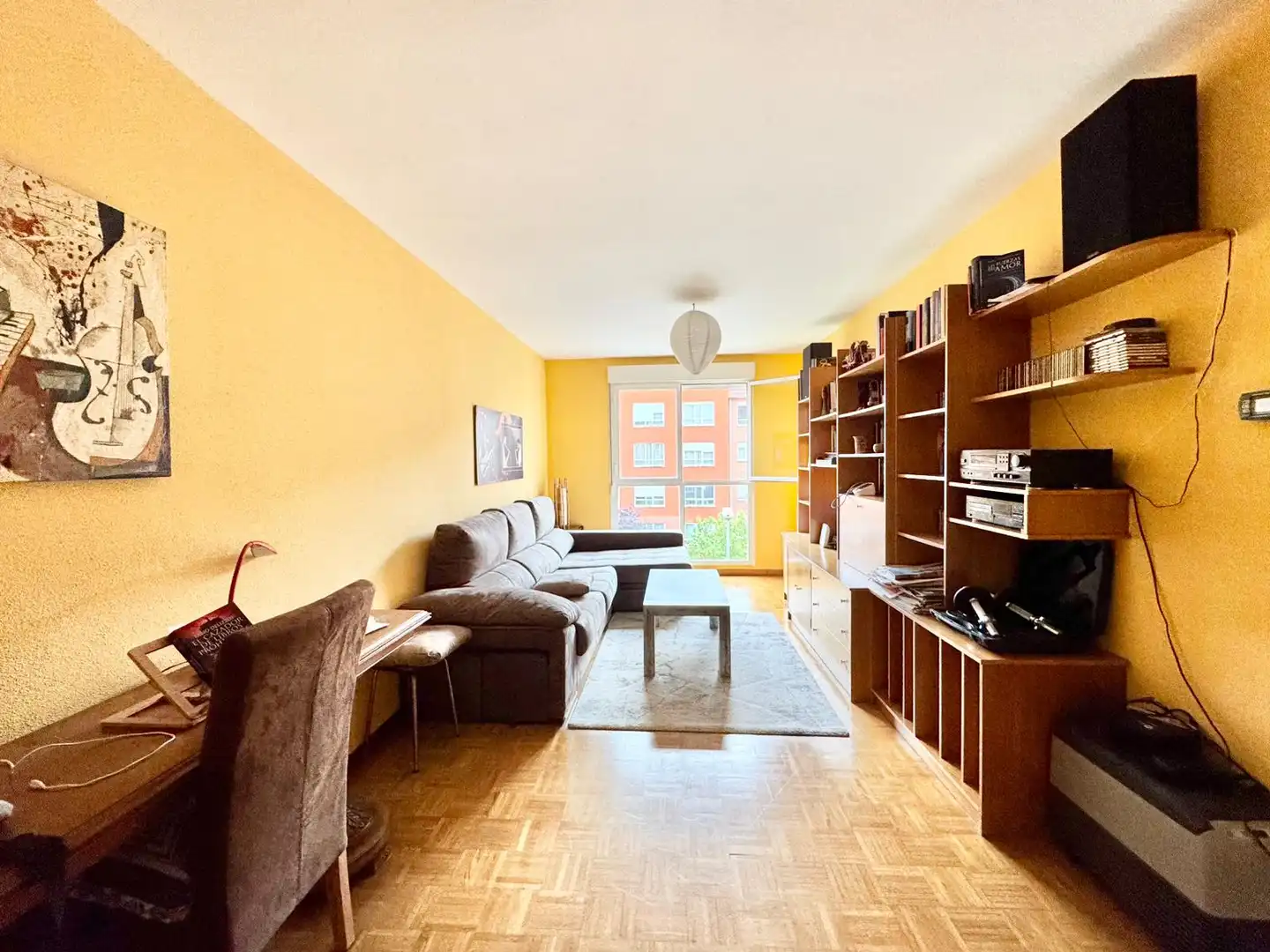 Sala d'estar de Pis en venda en Vitoria - Gasteiz amb Terrassa i Traster