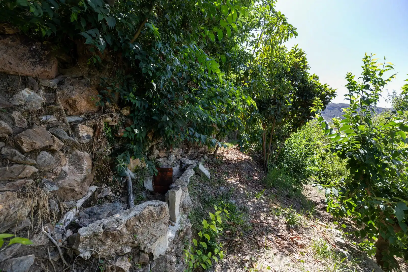 Country house zum Verkauf in Lanjarón mit Privatgarten und Terrasse